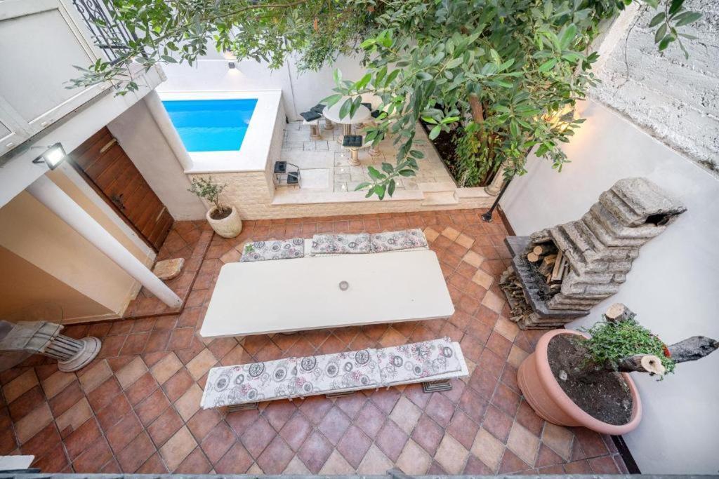 Heritage Residence In Center With Pool- Apartments Vodice Exterior photo